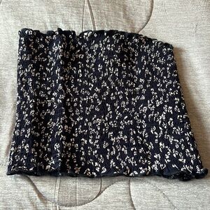Brandy Melville tube top. Navy and white